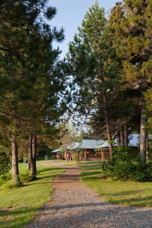 Lake Parlin Lodge & Cabins West Forks Eksteriør billede