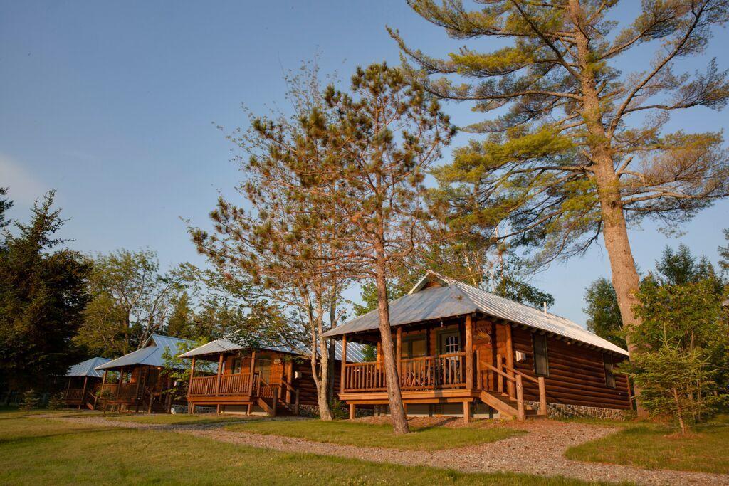 Lake Parlin Lodge & Cabins West Forks Eksteriør billede