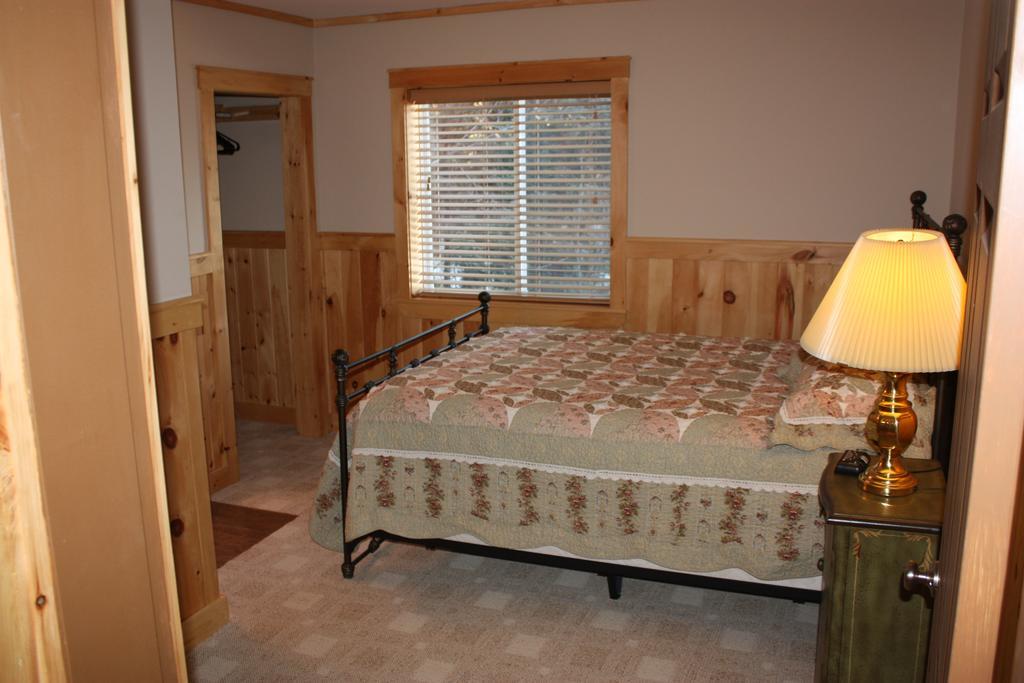 Lake Parlin Lodge & Cabins West Forks Værelse billede